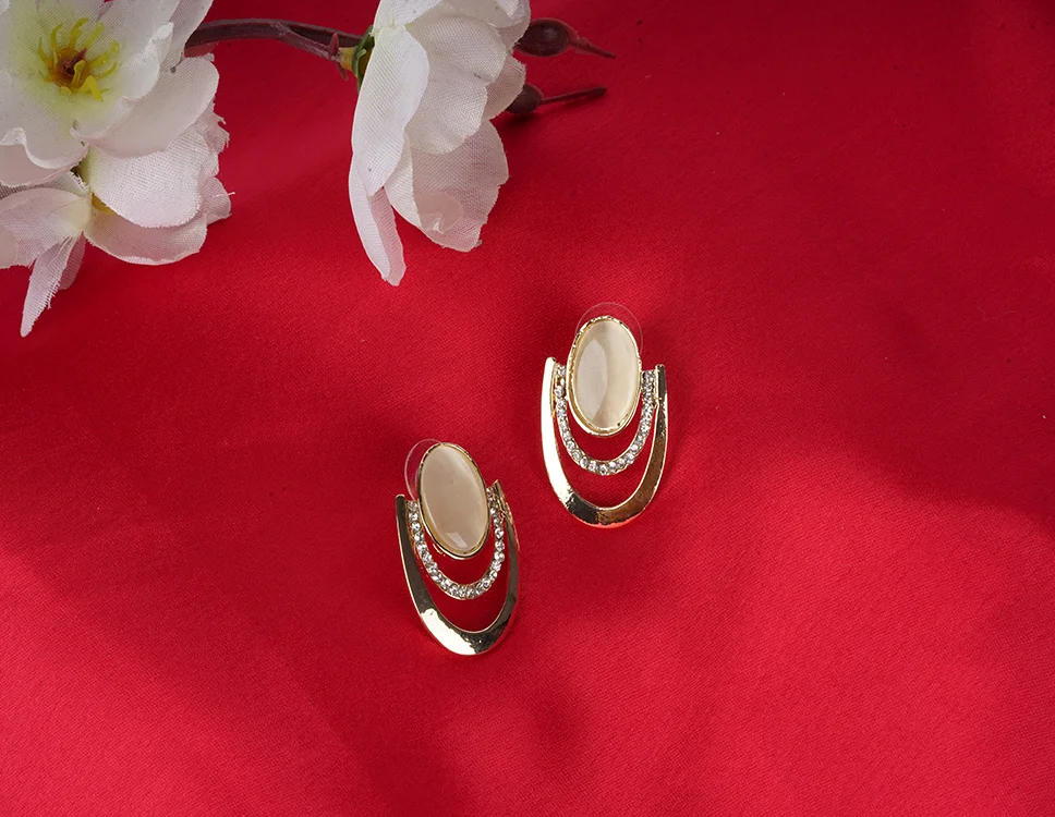Modish gold-plated oval earrings studs-1